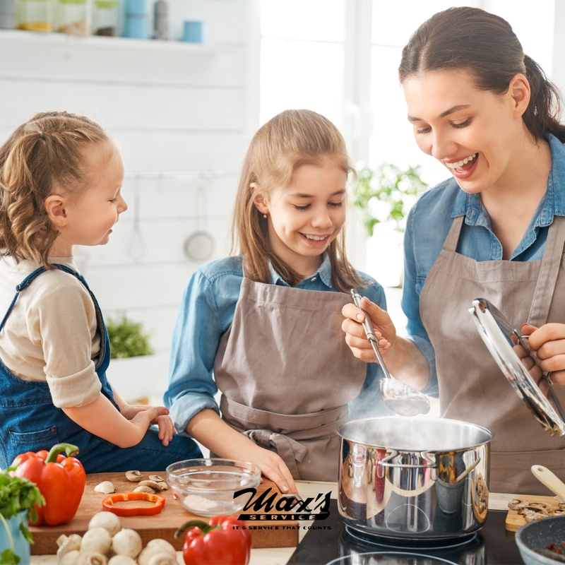 Why Cooking At Home Is Better Than Eating Out