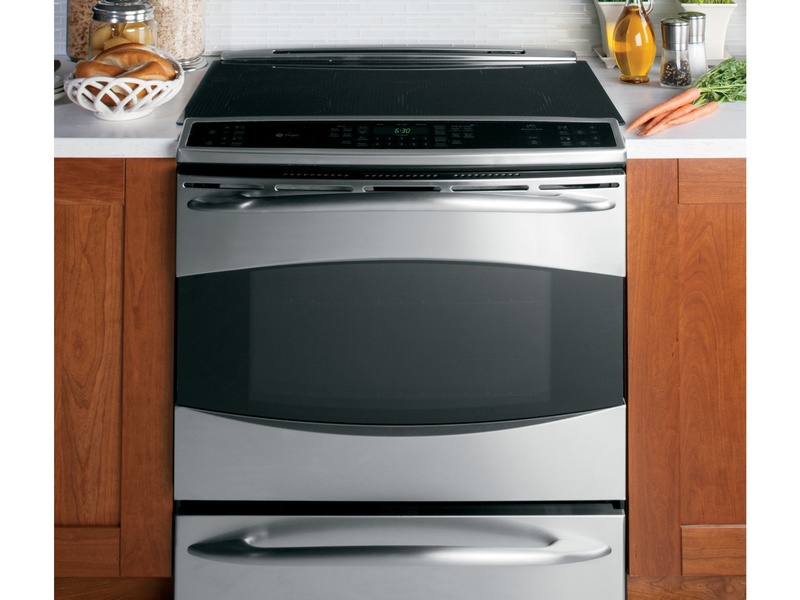 How to Clean a Flat Stove Top (Without Chemicals)