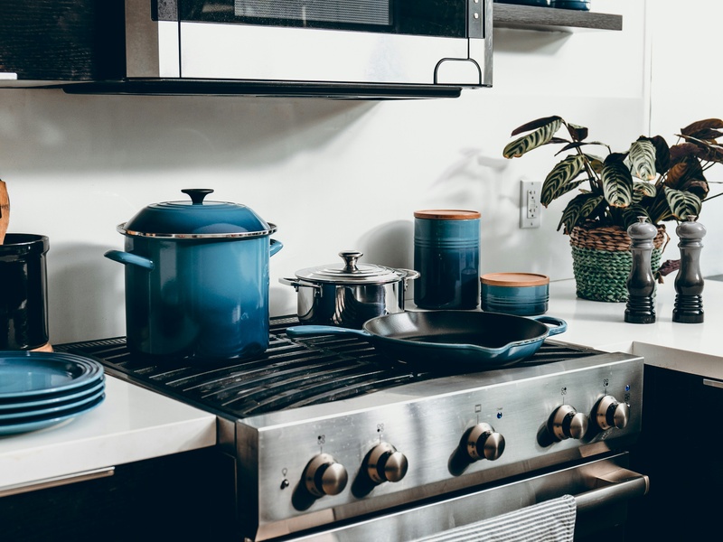 Is a Gas or Electric Stove Better?