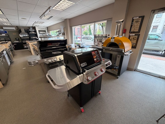 Max's Service showroom